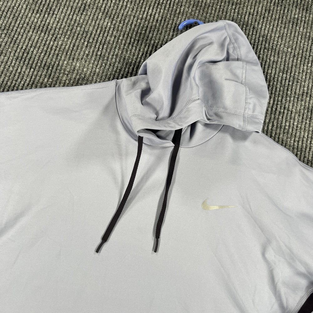 Nike Therma-FIT Hoodie Womens Medium Purple‎ Fleece Pullover Swoosh Logo Comfort